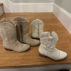 Women's Western Boots in Cream and White